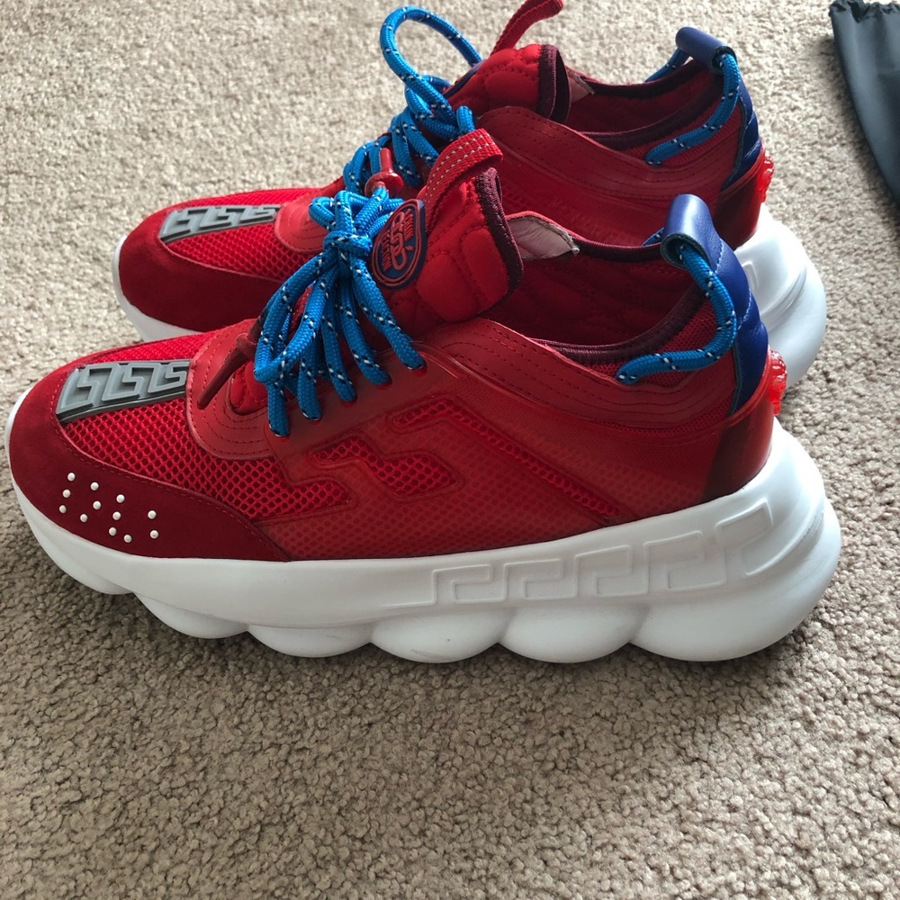 Versace Chain Reaction